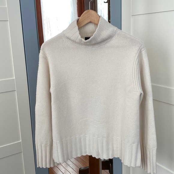 J. Crew Sweaters - J. Crew ivory cashmere sweater, size small